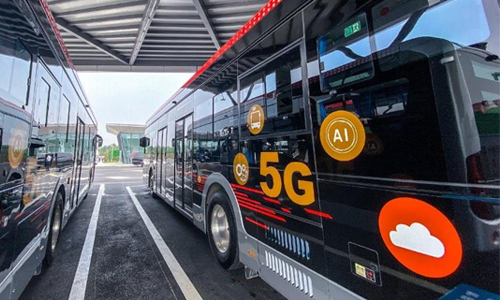 公共交通辅助驾驶